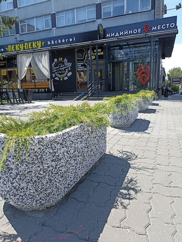 бетонный вазон