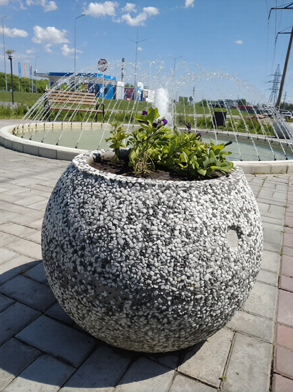 бетонный вазон