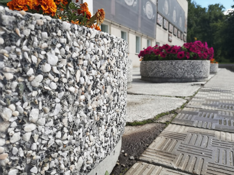 бетонный вазон