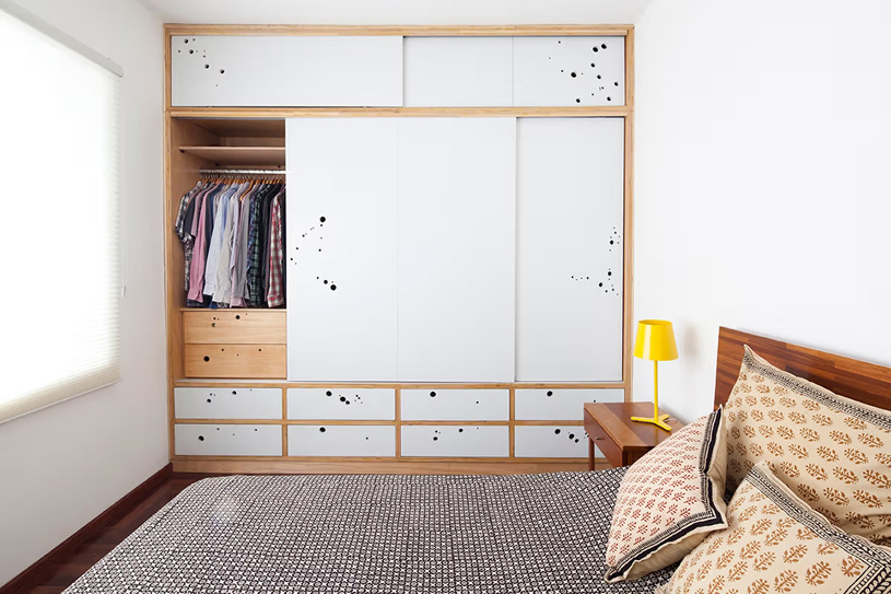 встроенный шкаф для небольшой квартиры